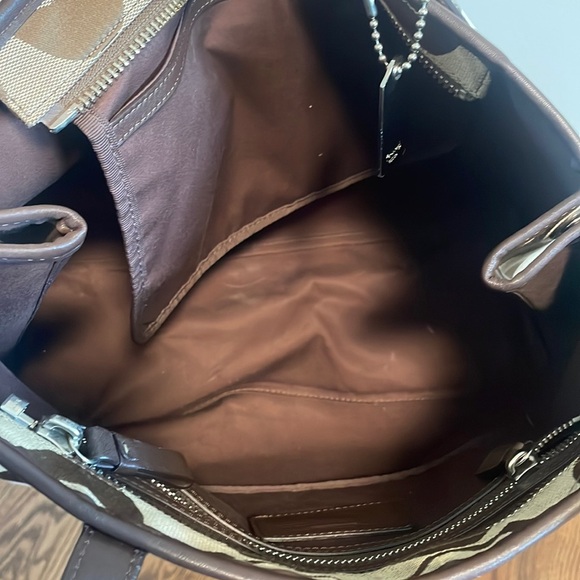 Coach Tote! - Picture 3 of 6